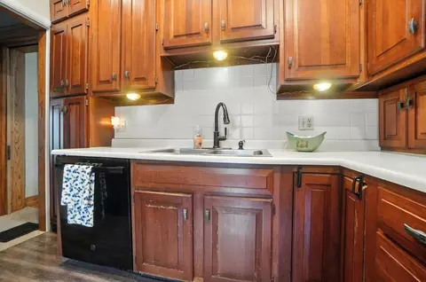 Kitchen - 1239 Pythian Ave, Springfield, OH 45504 photo 4 of 6
