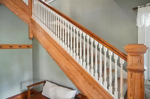 Entry Way - 1239 Pythian Ave, Springfield, OH 45504 photo 5 of 7