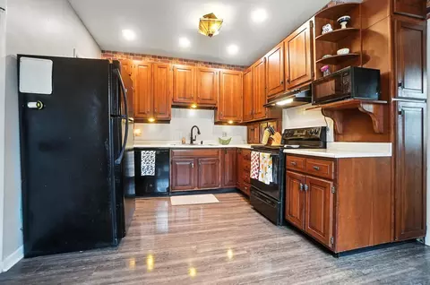 Kitchen - 1239 Pythian Ave, Springfield, OH 45504 photo 1 of 6