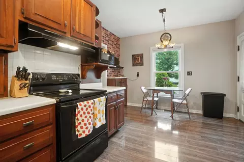 Kitchen - 1239 Pythian Ave, Springfield, OH 45504 photo 5 of 6