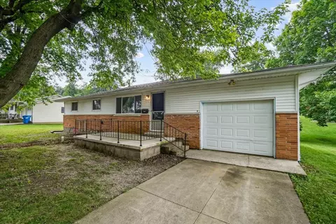 1160 Michigan St, Bellefontaine, OH 43311