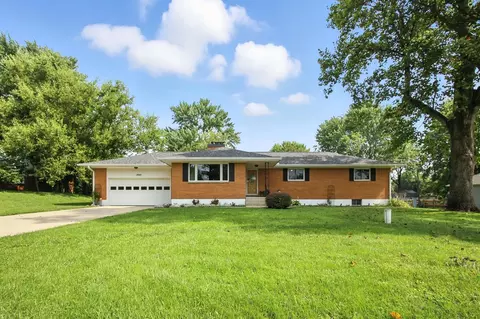 2942 Chalmar Dr, Dayton, OH 45431
