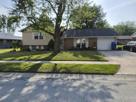805 Holly St, Saint Marys, OH 45885