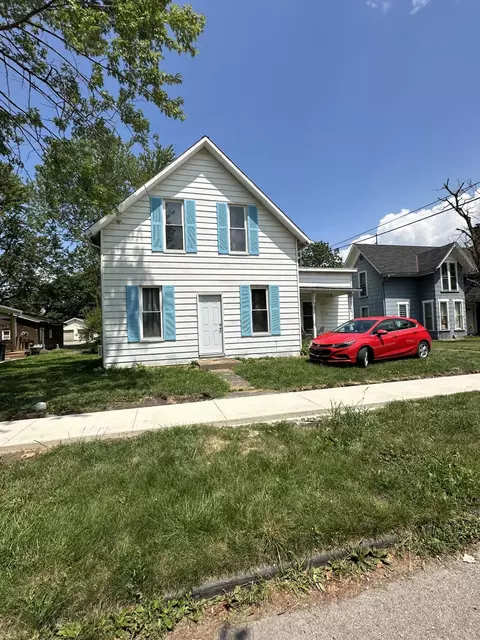 216 W Highland Ave, Ada, OH 45810