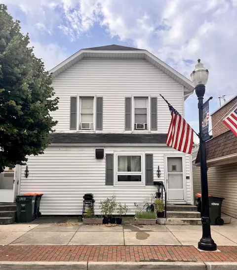 122 E Main St, Versailles, OH 45380