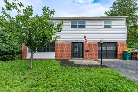 2853 Comanche Dr, Dayton, OH 45420