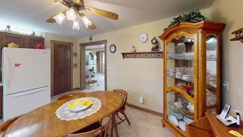 Dining - 7885 N Ludlow Rd, Cable, OH 43009 photo 4 of 4