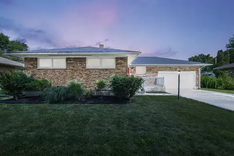 4316 Phoenix Dr, Springfield, OH 45503