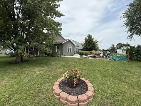 143 Lago Vue Ct, Saint Marys, OH 45885