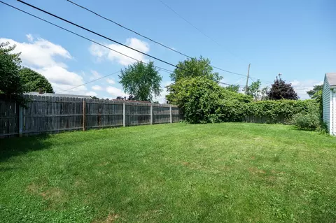 827 Barker Dr, Springfield, OH 45505 photo 28