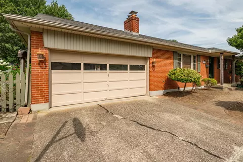 Exterior - 3751 Mengel Dr, Kettering, OH 45429 photo 3 of 13