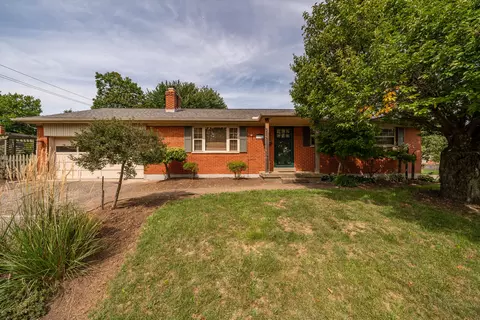 3751 Mengel Dr, Kettering, OH 45429