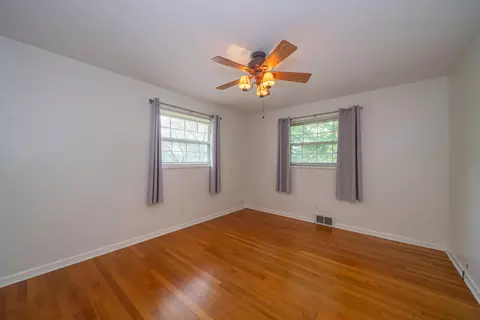 Bedroom - 3751 Mengel Dr, Kettering, OH 45429 photo 3 of 6