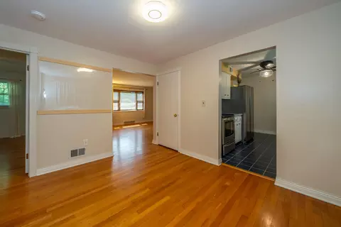 Living - 3751 Mengel Dr, Kettering, OH 45429 photo 3 of 4