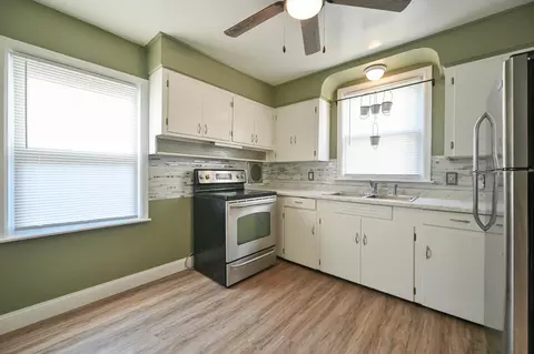 Kitchen - 1865 Overlook Dr, Springfield, OH 45504 photo 1 of 3