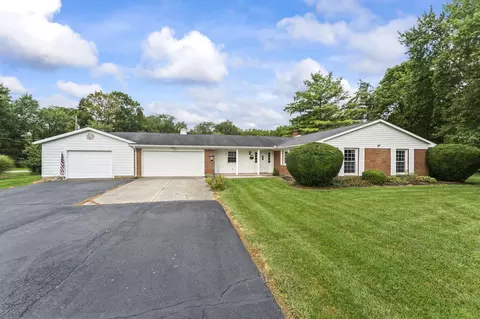 4360 Brunson Ln, Piqua, OH 45356