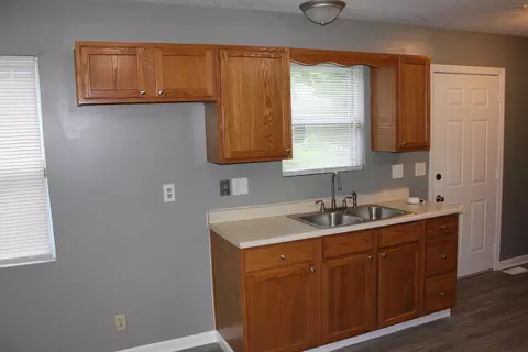Entry Way - 134 S Light St, Springfield, OH 45506 photo 2 of 2