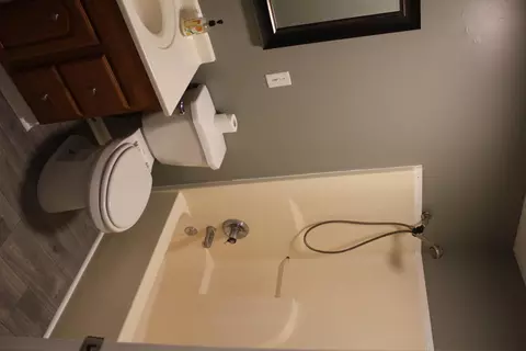 Bath - 134 S Light St, Springfield, OH 45506 photo 1 of 2