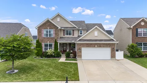 4146 Spicebush Dr, Tipp City, OH 45371