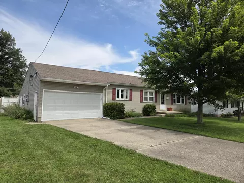 Exterior - 402 E Russell Rd, Sidney, OH 45365 photo 2 of 7