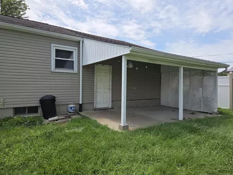 Exterior - 402 E Russell Rd, Sidney, OH 45365 photo 5 of 7