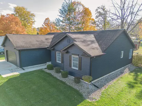 15858 Hickory Ave, Belle Center, OH 43310