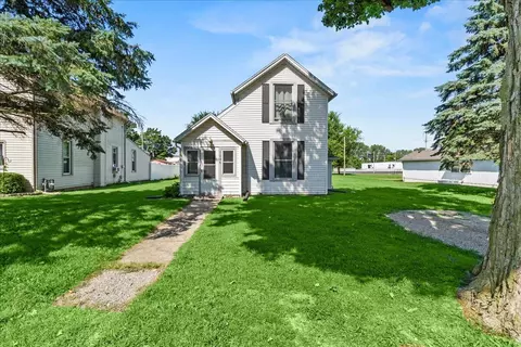 1236 S Detroit St, Bellefontaine, OH 43311