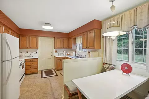 Kitchen - 3436 Cambridge Dr, Springfield, OH 45503 photo 1 of 6
