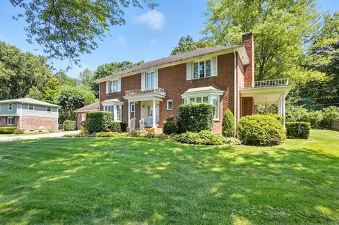 Exterior - 3436 Cambridge Dr, Springfield, OH 45503 photo 5 of 14