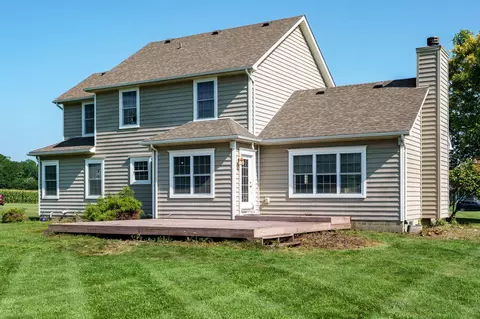 Exterior - 3025 Aubree Ln, Springfield, OH 45502 photo 8 of 13