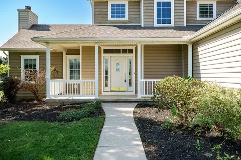 Exterior - 3025 Aubree Ln, Springfield, OH 45502 photo 6 of 13