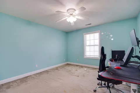Bedroom - 3025 Aubree Ln, Springfield, OH 45502 photo 3 of 8