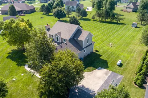View/Area - 3025 Aubree Ln, Springfield, OH 45502 photo 5 of 8