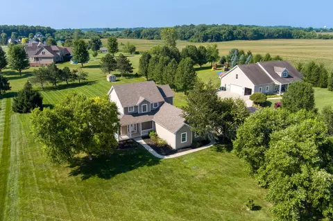 View/Area - 3025 Aubree Ln, Springfield, OH 45502 photo 7 of 8