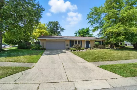 605 Village Ct, Englewood, OH 45322