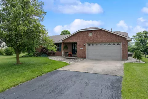 1000 Blue Jay Dr, Enon, OH 45323