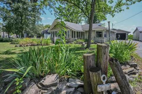 9682 Eastwood Dr, Belle Center, OH 43310
