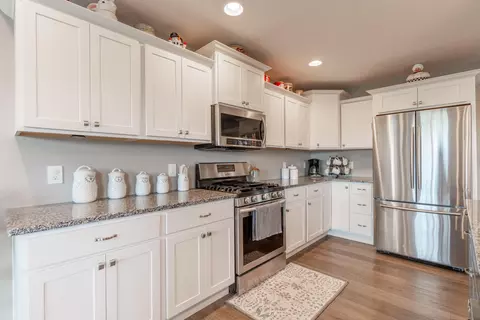 Kitchen - 110 Timber Trl, Anna, OH 45302 photo 2 of 3