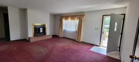 Living - 215 Harvard Ave, Sidney, OH 45365 photo 1 of 7