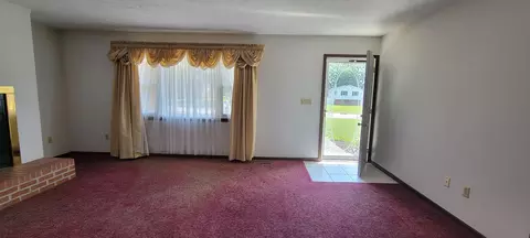 Living - 215 Harvard Ave, Sidney, OH 45365 photo 6 of 7