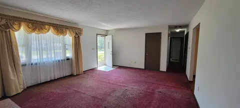 Living - 215 Harvard Ave, Sidney, OH 45365 photo 2 of 7