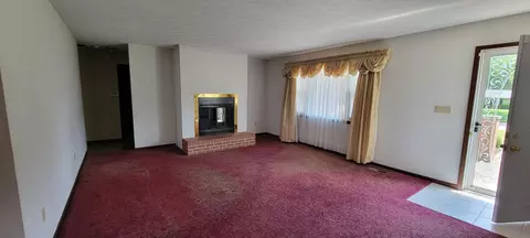 Living - 215 Harvard Ave, Sidney, OH 45365 photo 3 of 7