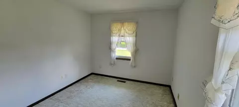 Bedroom - 215 Harvard Ave, Sidney, OH 45365 photo 6 of 7