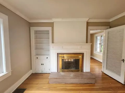 Living - 747 Chestnut Ave, Sidney, OH 45365 photo 1 of 6