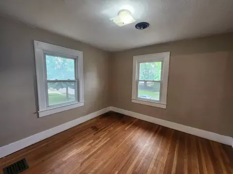 Bedroom - 747 Chestnut Ave, Sidney, OH 45365 photo 2 of 6