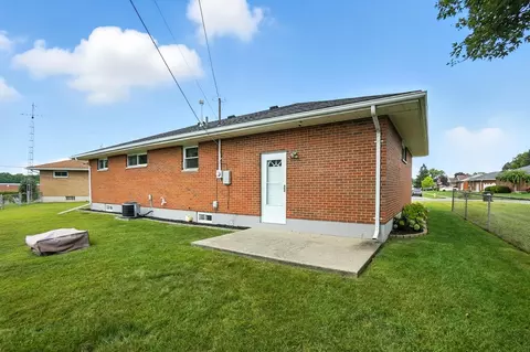 Exterior - 1109 Student Ave, Springfield, OH 45503 photo 5 of 7