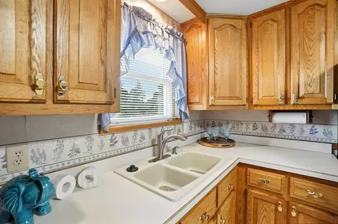 Kitchen - 1109 Student Ave, Springfield, OH 45503 photo 4 of 4