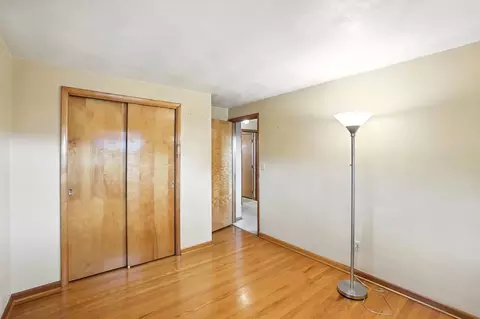 Bedroom - 1109 Student Ave, Springfield, OH 45503 photo 4 of 6