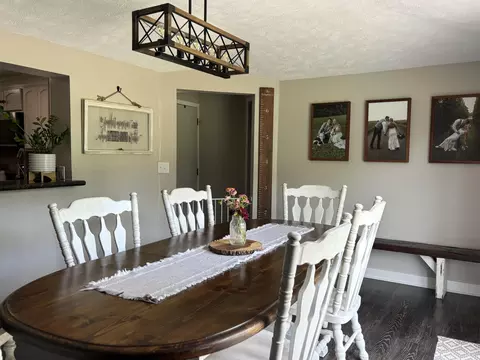 Dining - 2800 Craig Rd, Springfield, OH 45502 photo 2 of 2