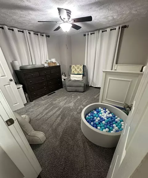 Bedroom - 2800 Craig Rd, Springfield, OH 45502 photo 1 of 4